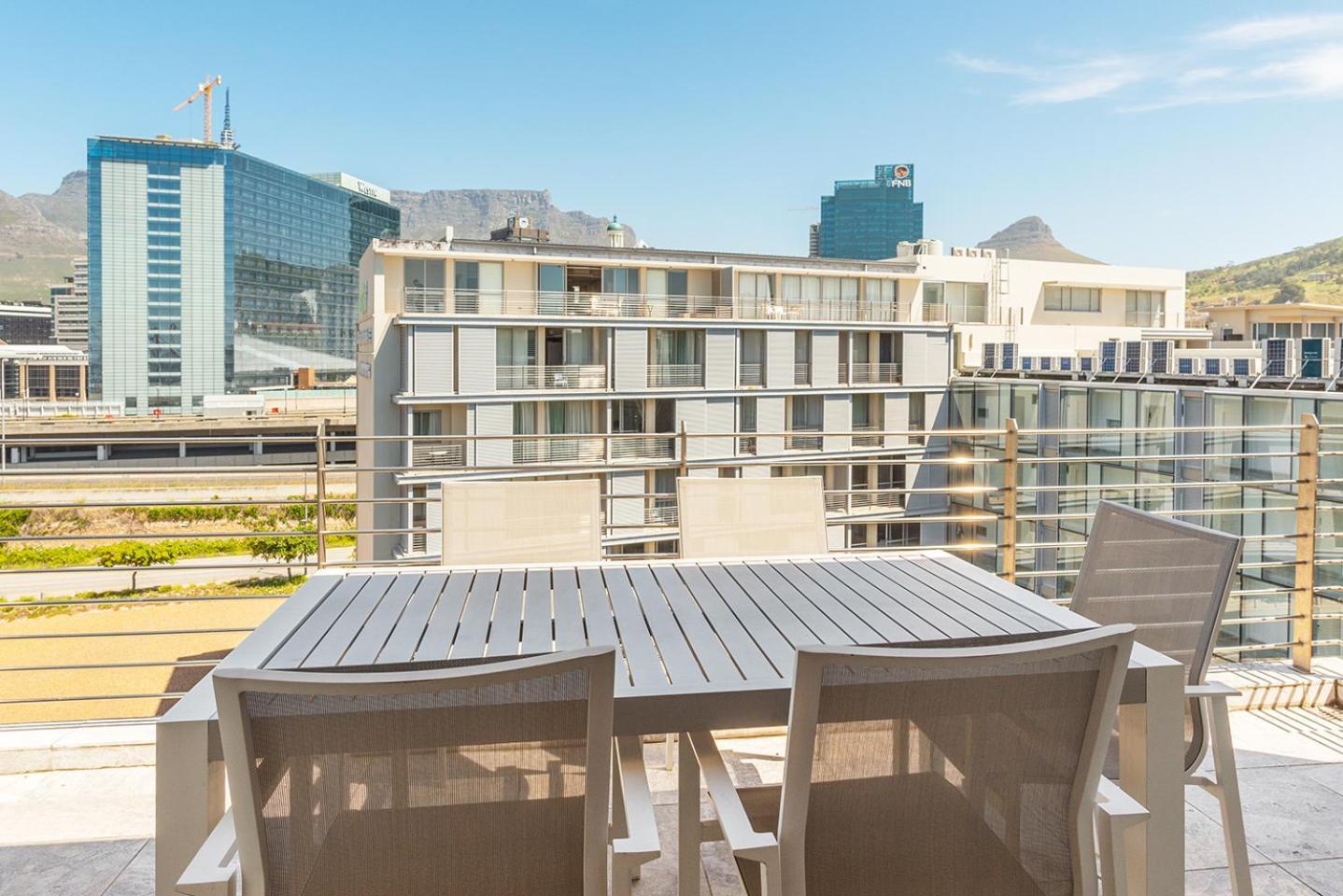 V&a Waterfront Luxury By Nivar Appartement